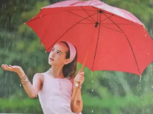 Девочка с зонтиком. Дождь