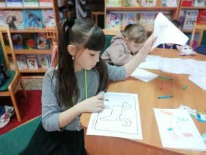 Учимся рисовать собак в Городской детской библиотеке