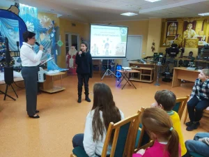 Юные изобретатели собрались в Городской детской библиотеке в Бресте на набережной для подведения итогов lego-конкурса