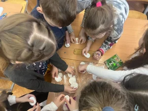 «Про кленовое семечко, которое не умело летать»-2