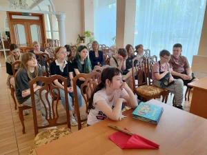 В библиотеке прошло знакомство с Книгой книг – Библией-8
