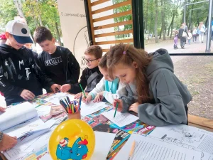 Библиотека развивает