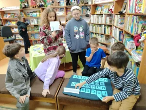 Игра в библиотеке