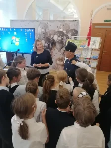 Книгу о брестском фонарщике презентовали в Пушкинке-3