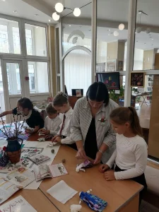 Мастер-класс по созданию куклы-мотанки-4