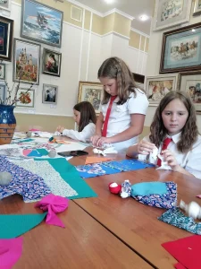 Мастер-класс по созданию куклы-мотанки-6