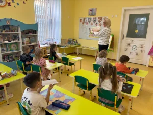 Библиотекарь рассказывает о правилах дорожного движения