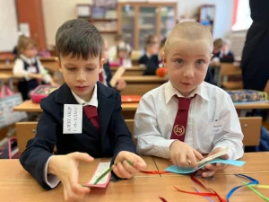 Как первоклассники учатся любить книги-4