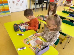 «Сказка про Зайку, который не знал Правил дорожного движения» учит