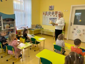 «Сказку про Зайку, который не знал Правил дорожного движения» прочитали в детском саду