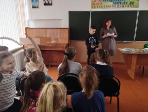 Играем в школе