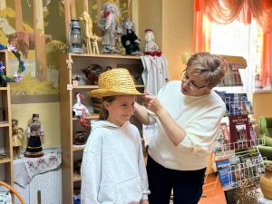 Познавательная экскурсия «Знакомство с библиотекой»-1