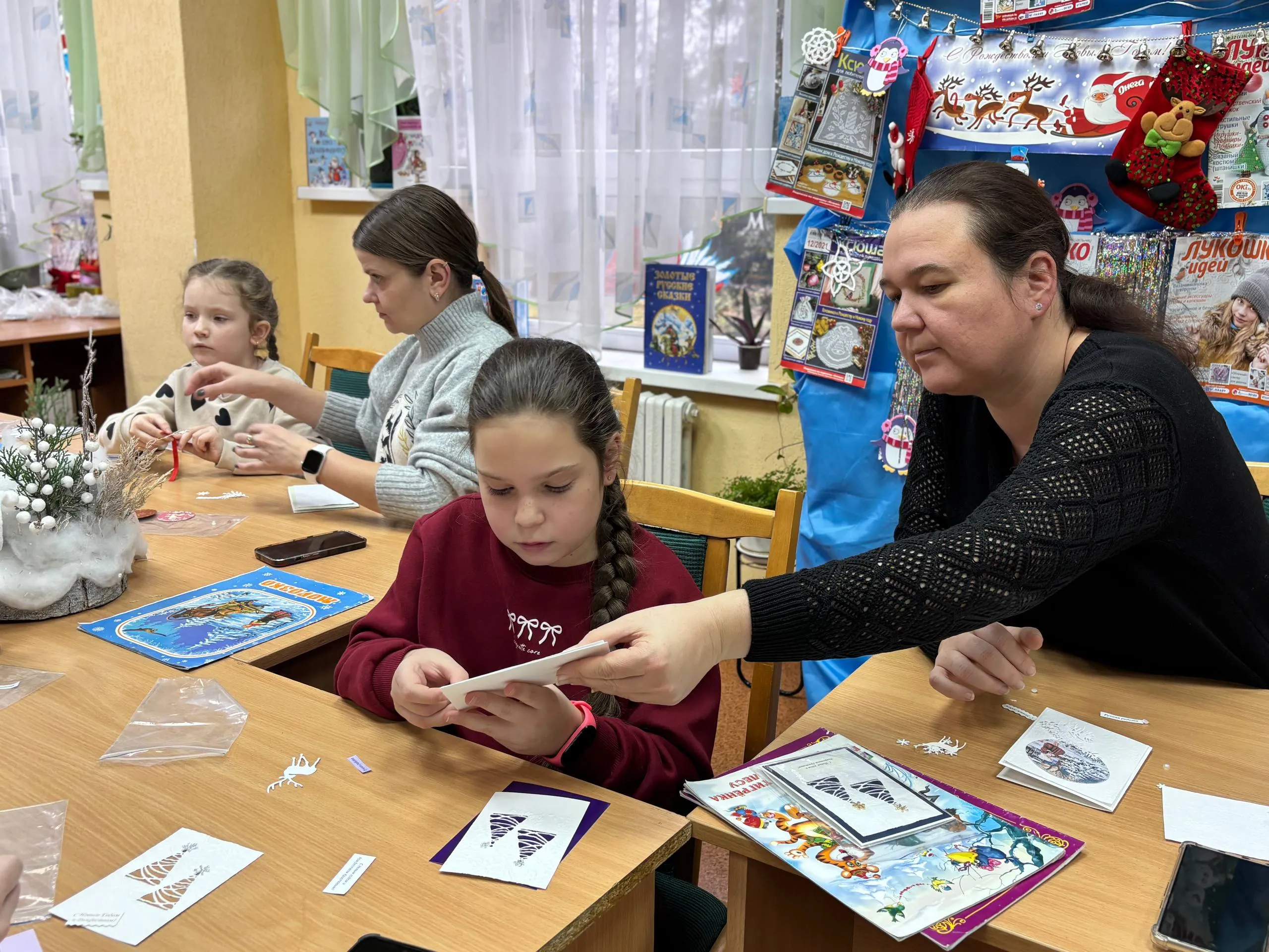 Детская библиотека начала подготовку к зимним праздникам