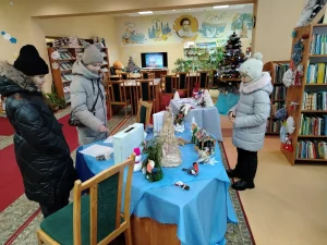 В детской библиотеке выбирают лучшую ёлочную игрушку-11