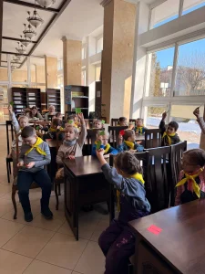 Чаму чорны бусел ад людзей хаваецца-8