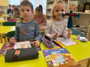 Как Зайка с Медвежонком зиму прогоняли-3