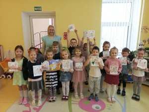 Как Зайка с Медвежонком зиму прогоняли-5