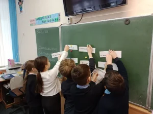 Познавательный час «В лабиринте профессий»-8