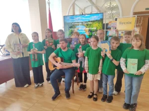 Интеллектуальный телемост «Праздник дружбы под книжным абажуром»-12