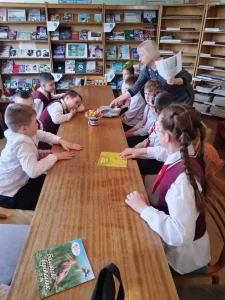 Текстильные птицы «поселились» в библиотеке-3