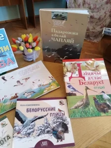 Текстильные птицы «поселились» в библиотеке-5