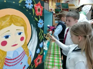 У дзіцячай бібліятэцы прайшлі казачныя чытанні з гуканнем вясны-9