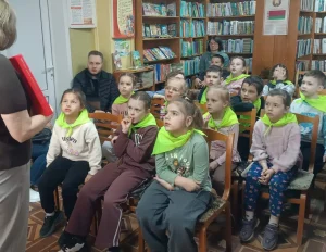 Познавательный час «Кто лучше всех выводит трели»-1