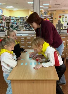 Школьные каникулы в детской библиотеке-4