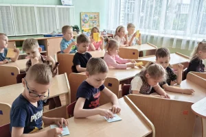 «Книжная полка Победы: от истории к мирным дням»-8