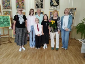 Выставка современного искусства-13