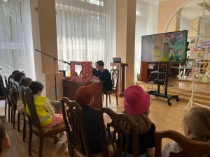 Каникулы с пользой: чем удивляет брестская «Пушкинка»-17