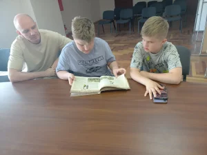 Набат войны нам вновь стучит в сердца-6