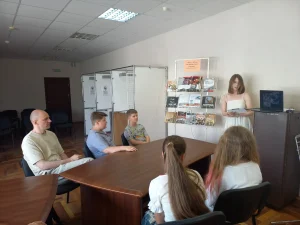 Набат войны нам вновь стучит в сердца-9